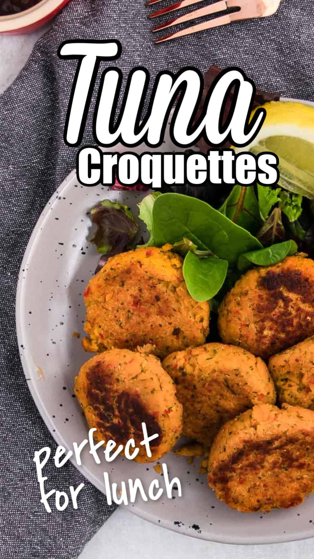 Tuna croquettes are crispy, bright, and colorful on the outside and full of flavor on the inside. #cheerfulcook #tuna #croquettes #recipe #lunch ♡ cheerfulcook.com via @cheerfulcook