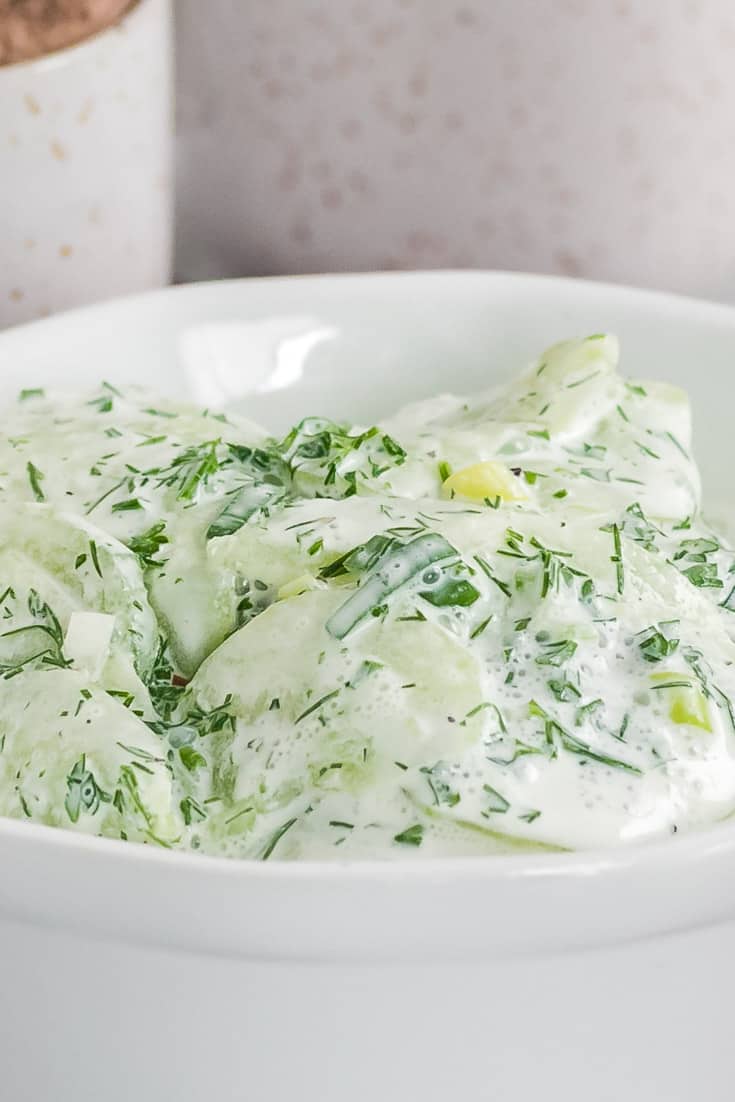 Homemade creamy Cucumber Salad (old-fashioned German Recipe!)