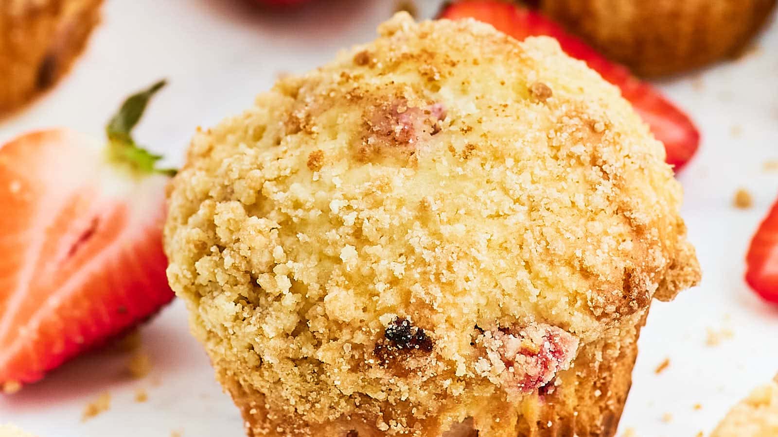 Strawberry Streusel Muffiins recipe by Cheerful Cook.
