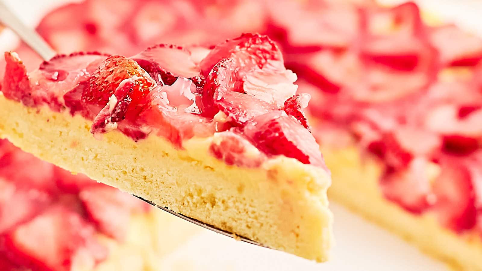 Strawberry Torte (German: Erdbeertorte) recipe by Cheerful Cook.