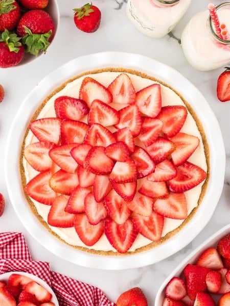 Topdown view of a no-bake Strawberry Pie in a white pie dish.