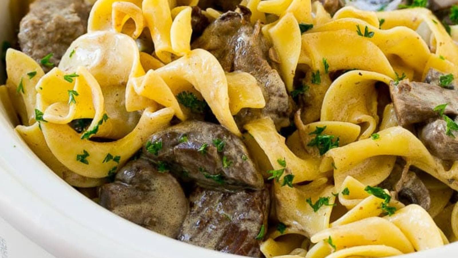 Slow Cooker Beef Stroganoff recipe by Dinner at the Zoo.