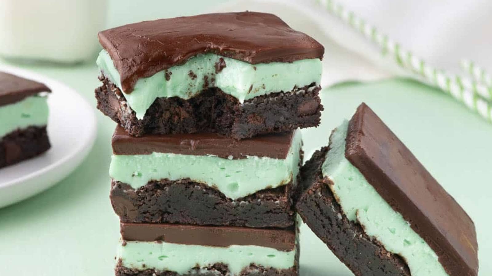 Mint Chocolate Brownies recipe by Fantabulosity.
