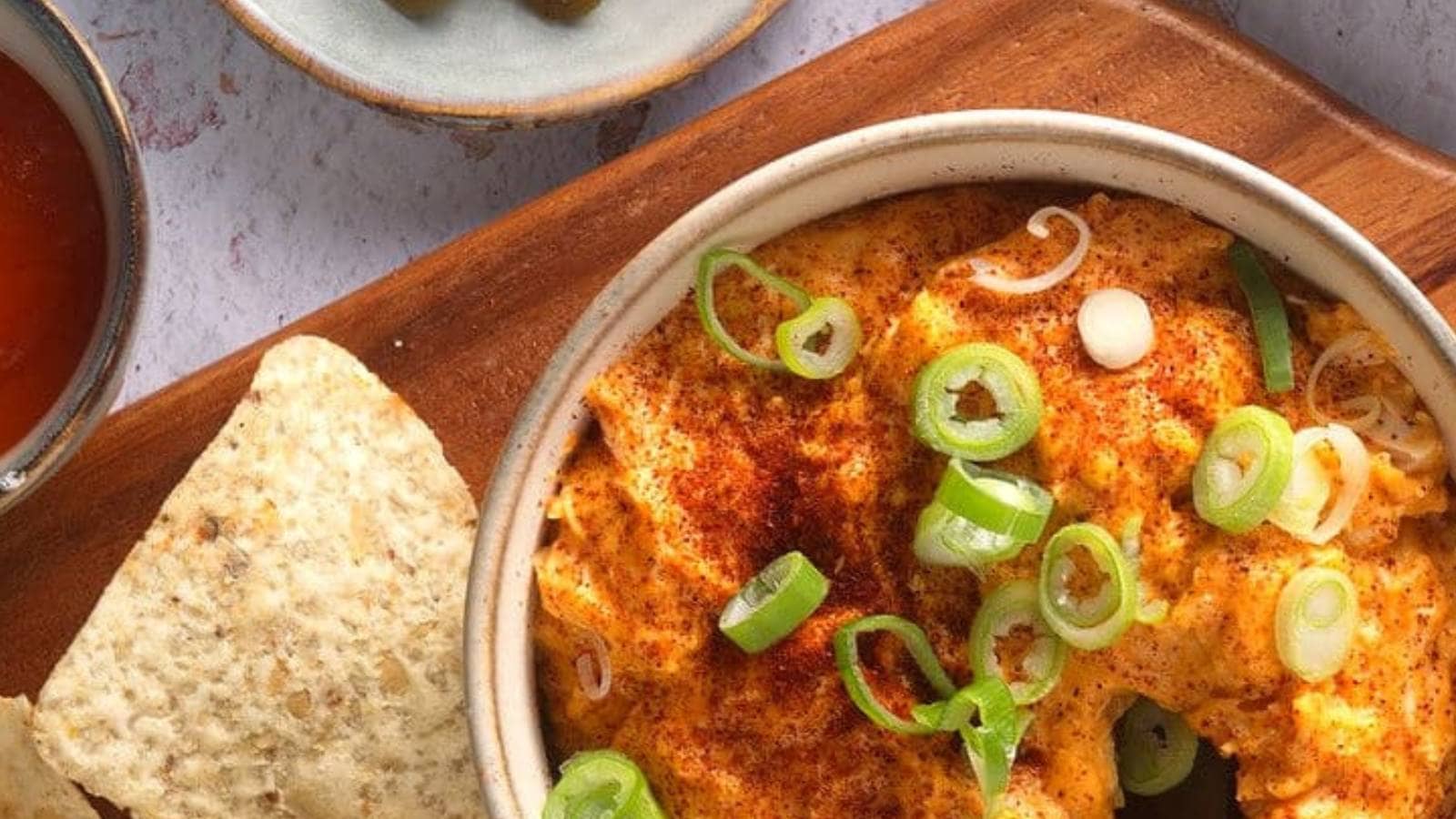 Slow Cooker Buffalo Chicken Dip recipe by In the Kitch.