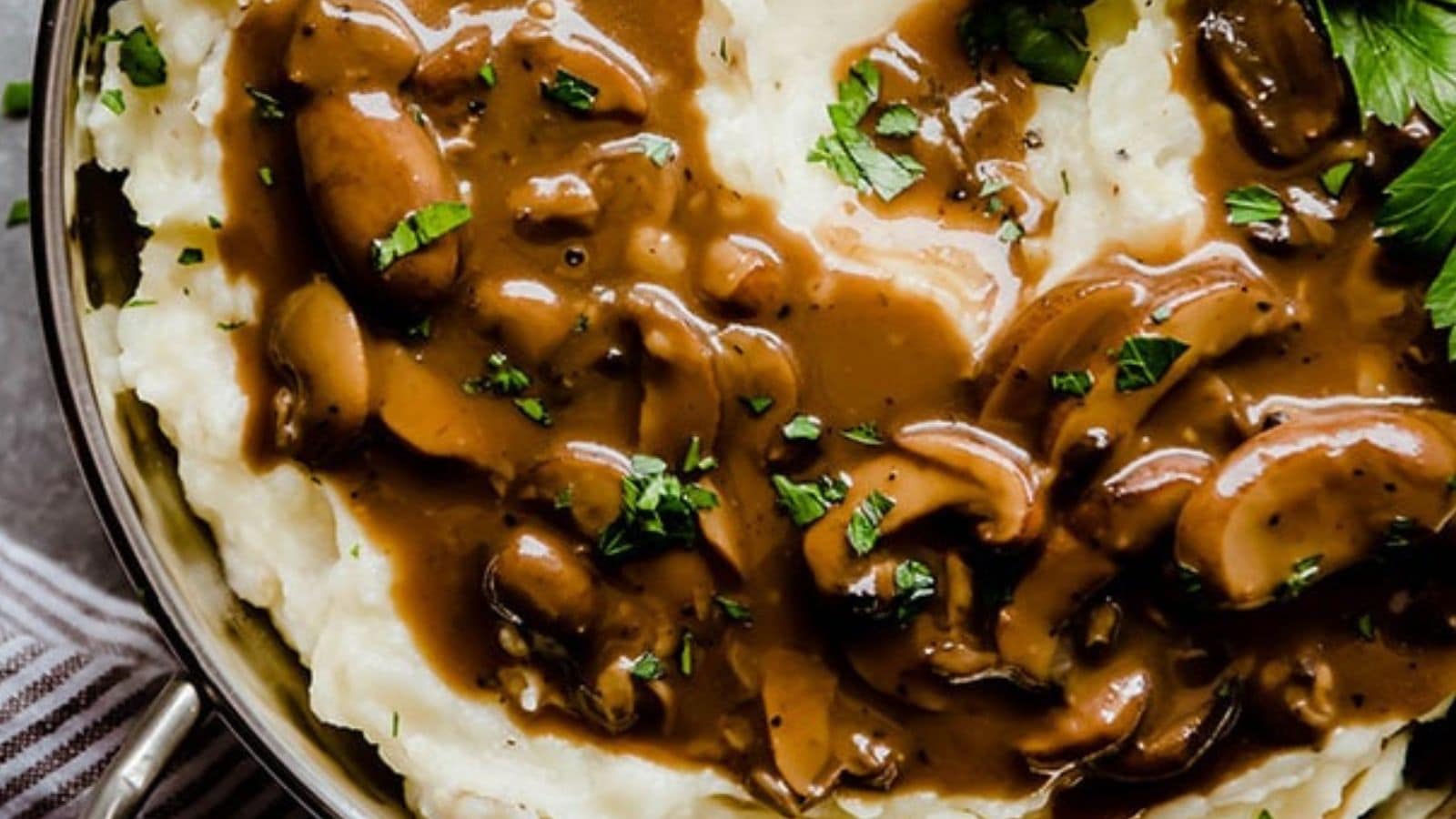 White Cheddar Mashed Potatoes With Mushroom Guinness Gravy recipe by Life as a Strawberry.