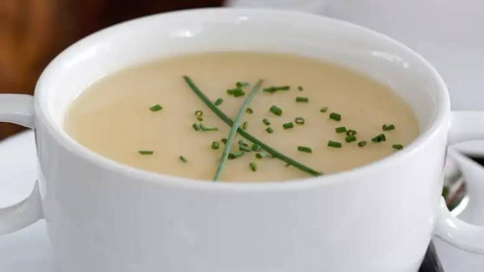Leek And Potato Soup (No Cream) Recipe.