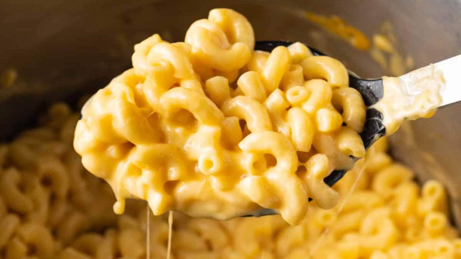 Instant Pot Mac And Cheese recipe by Savory Sweet Spoon.