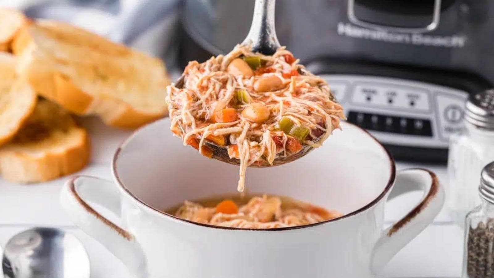 Slow Cooker Tuscan White Bean Soup With Chicken.