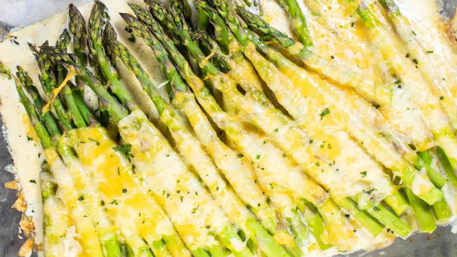  Cheesy Baked Asparagus recipe by Bake it with love.