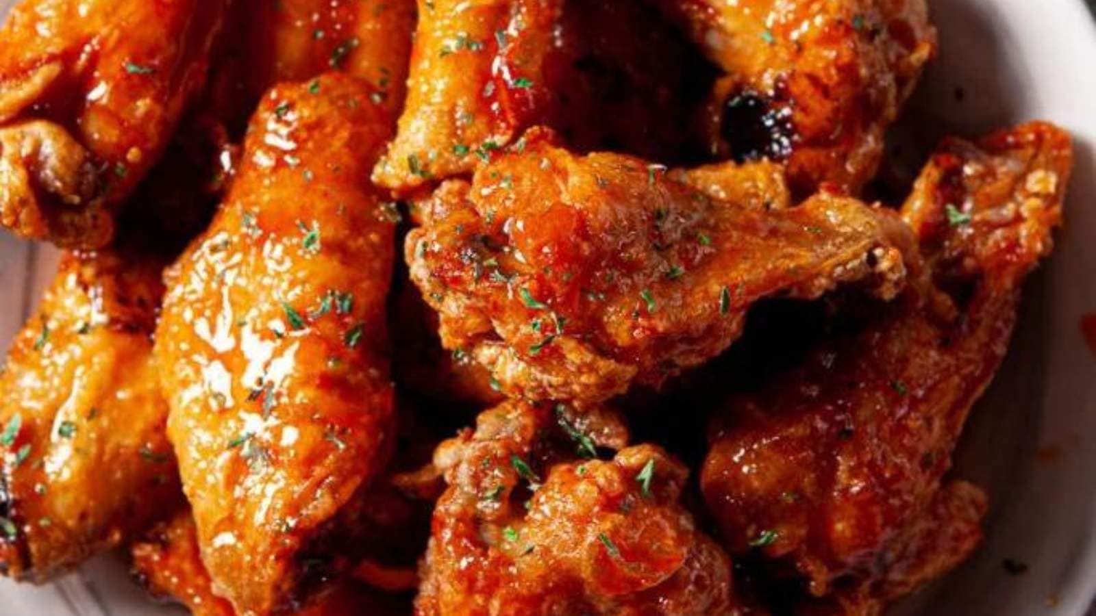 Air Fryer Chicken Wings recipe by Chew Out Loud.