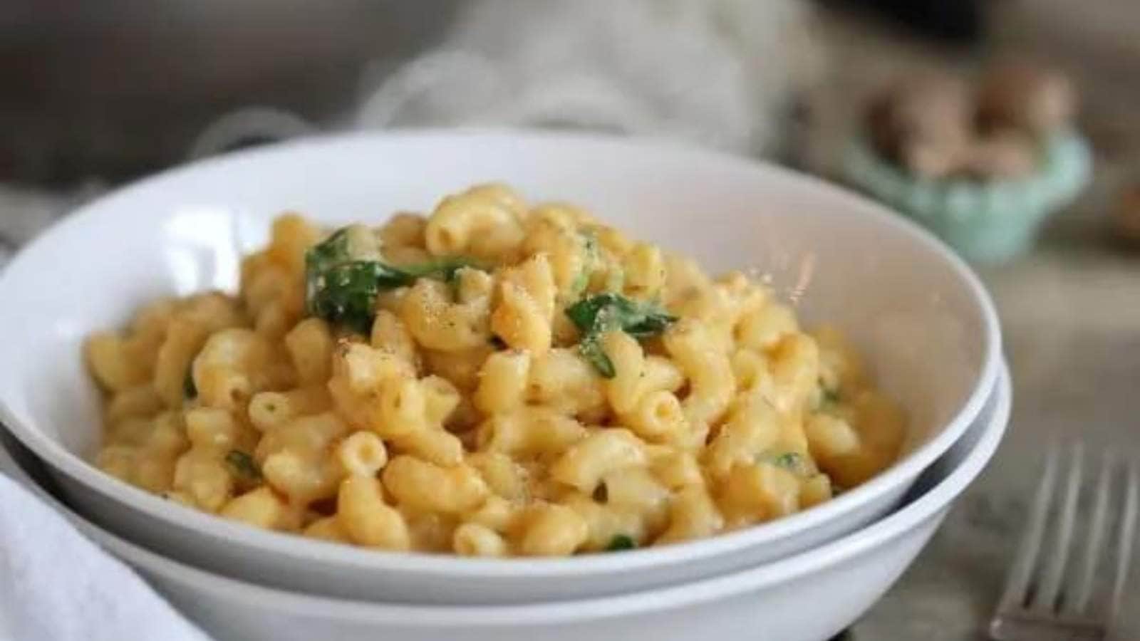 Sweet Potato Mac And Cheese With Spinach recipe by Running To The Kitchen.