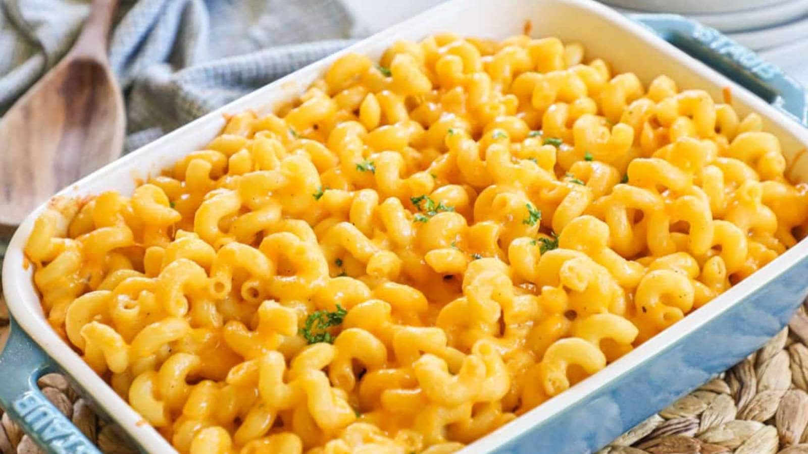 Baked Macaroni and Cheese recipe by Easy Family Recipes.