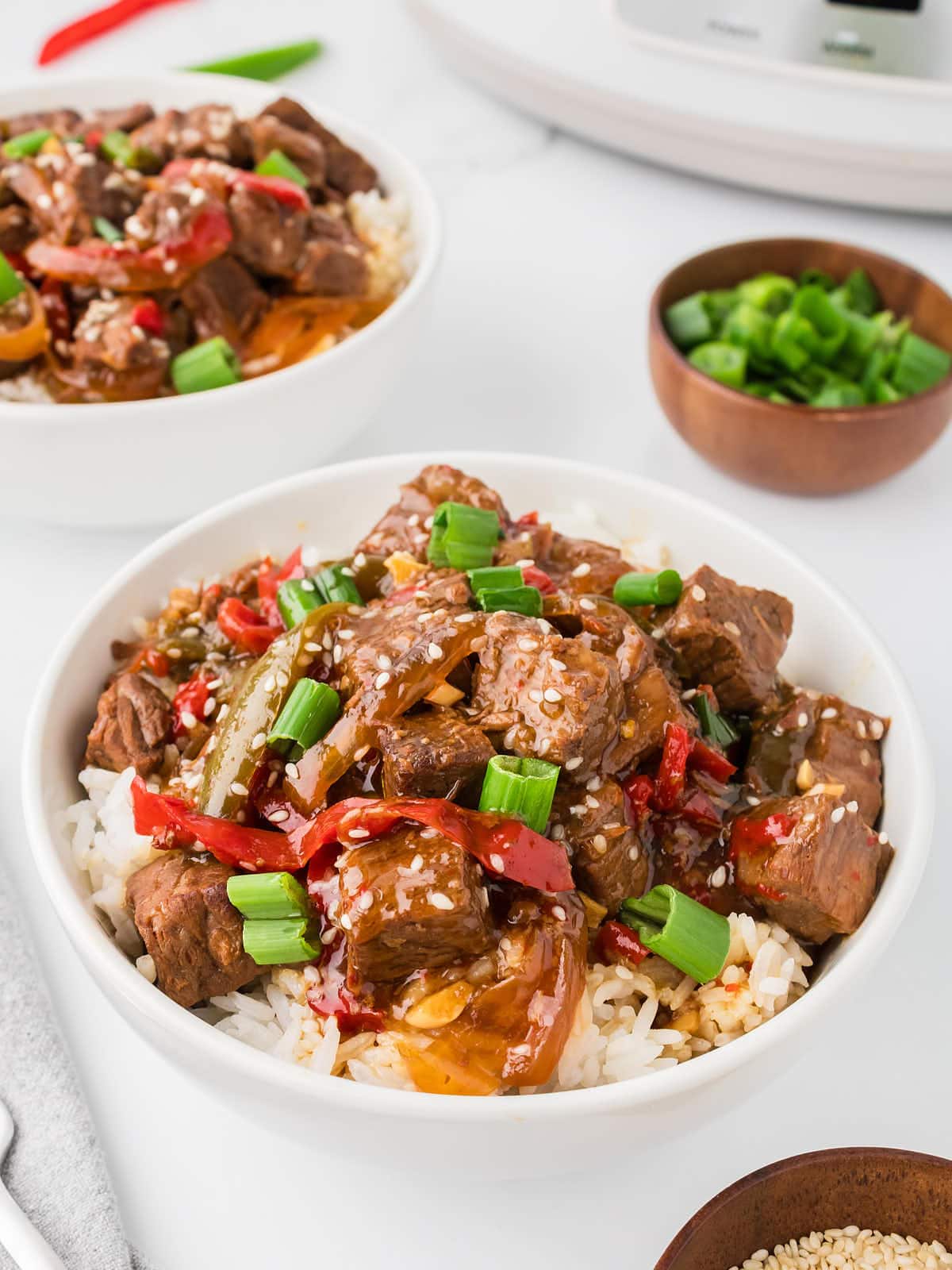 Slow Cooker Beef Teriyaki with meat and vegetables.