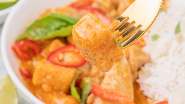 Red Thai Chicken Curry recipe by Cheerful Cook.