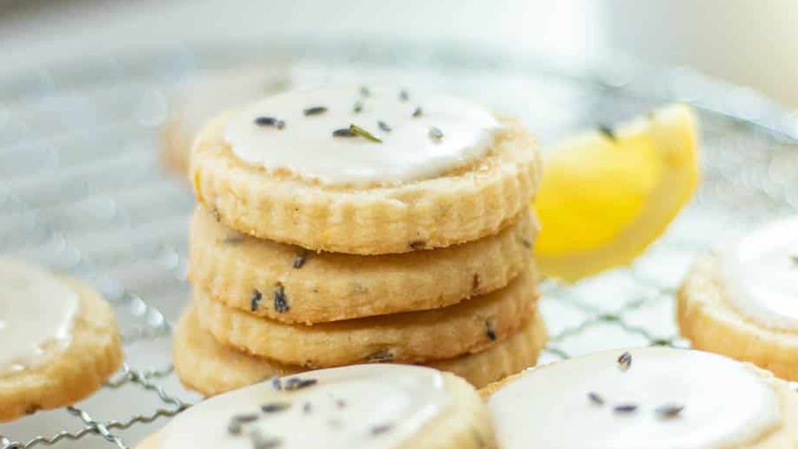 Lemon Lavender Cookies recipe by Chenée Today.