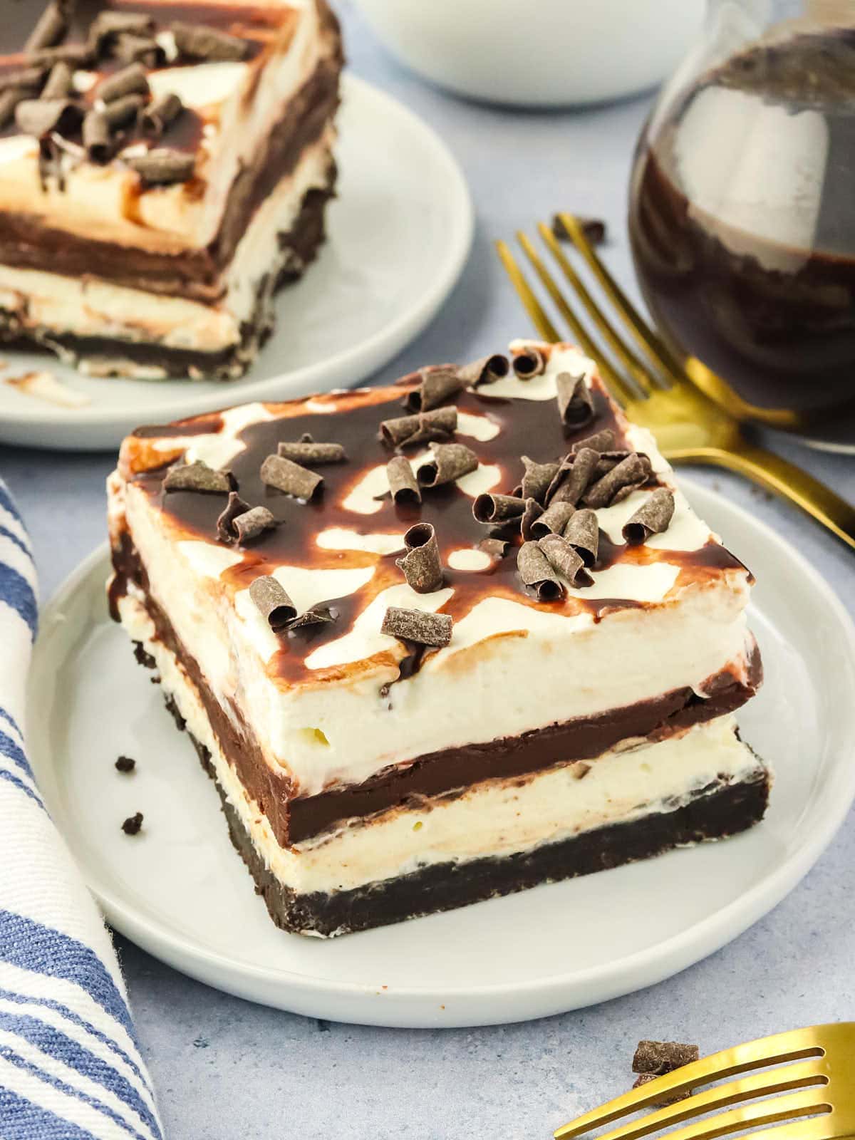 A slice of Chocolate Lasagna on a plate.
