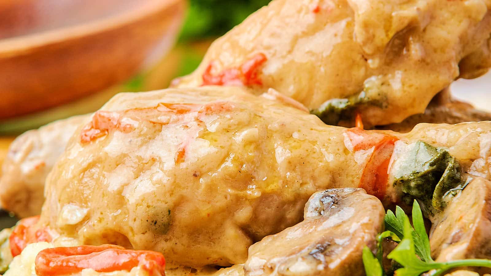 Slow Cooker Creamy Chicken and Mushrooms recipe by Cheerful Cook.