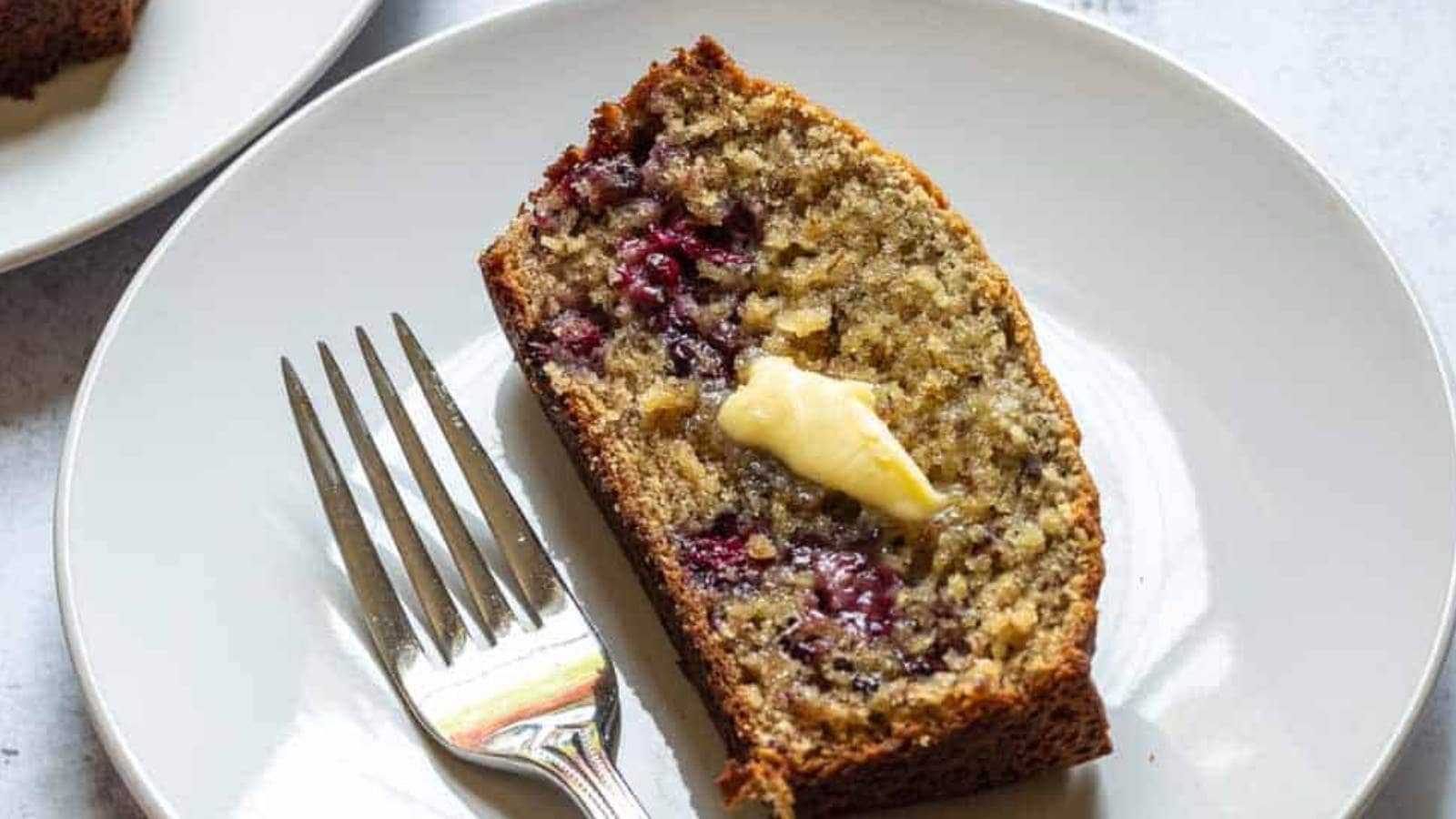 Blackberry Banana Bread recipe by Seasonal Cravings.