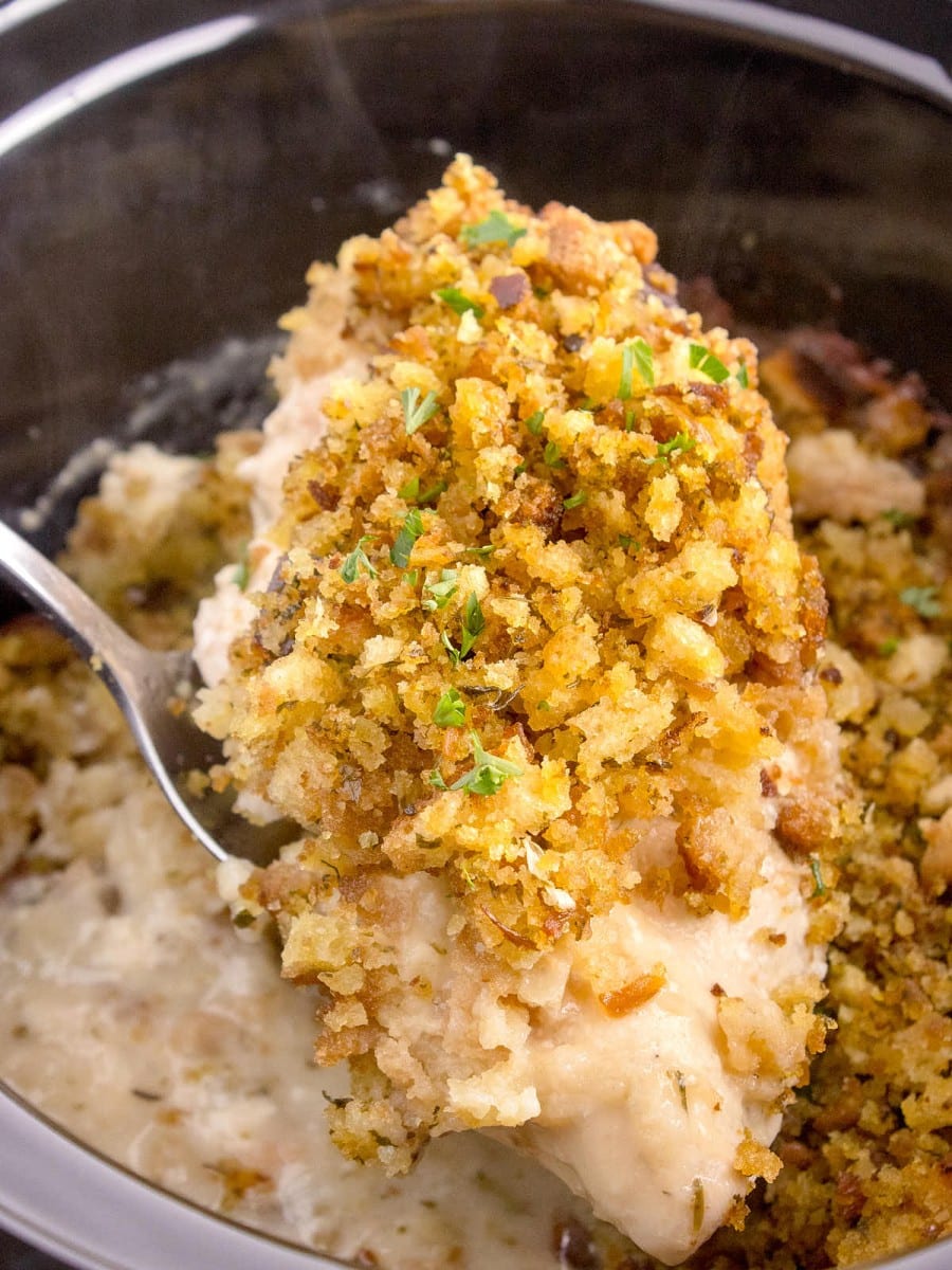 Easy Crock Pot Chicken and Stuffing