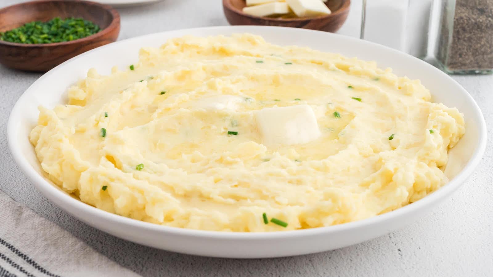 Sour Cream Mashed Potatoes recipe by Cheerful Cook.
