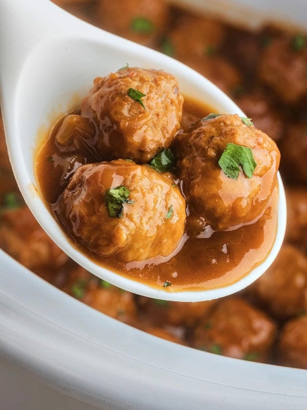 A spoonful of Crockpot Meatballs and Gravy.