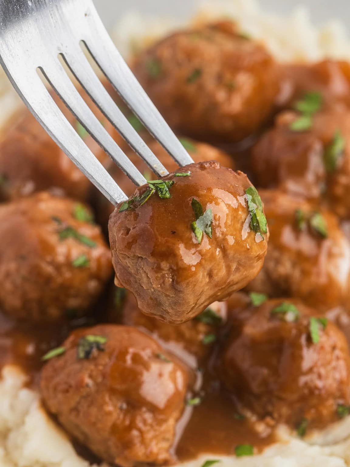 Easy Crockpot Meatballs and Gravy Recipe