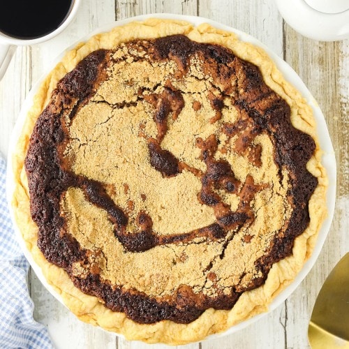 Top-down view of a Shoofly pie in a pie dish.