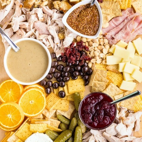 Easy Thanksgiving Leftovers Charcuterie Board.