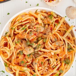 Top-down view of Linguini with Clams.