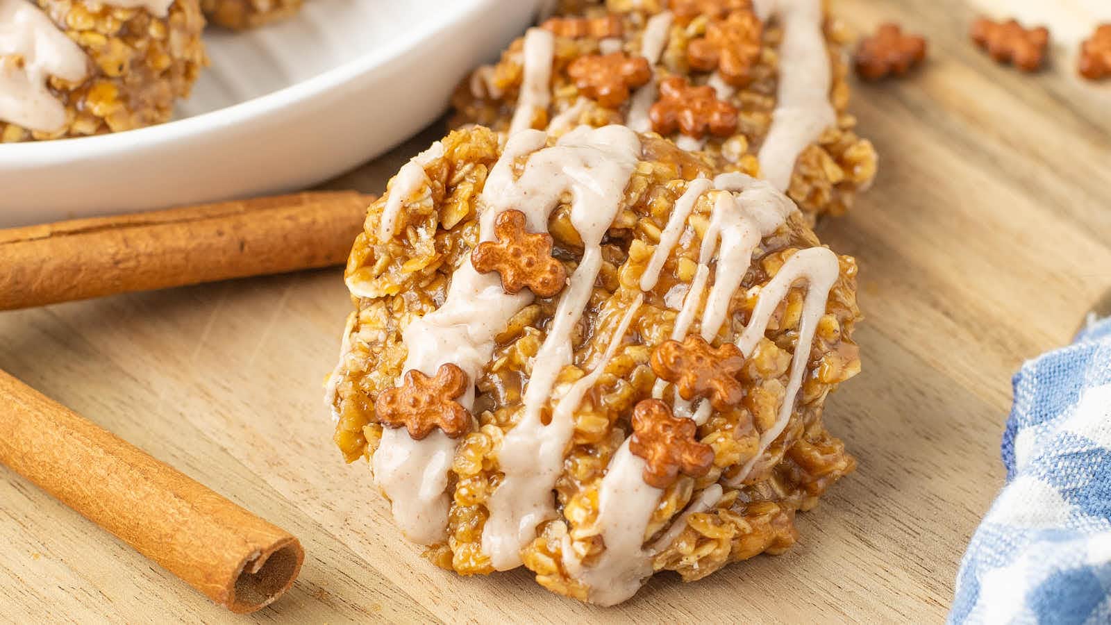 Closeup of a No-Bake Gingerbread Cookies on a wooden serving tray.