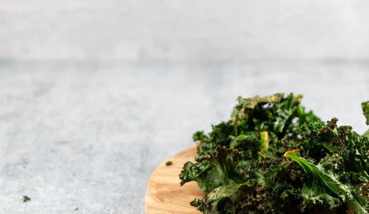 Kale Chips - Cheerful Cook